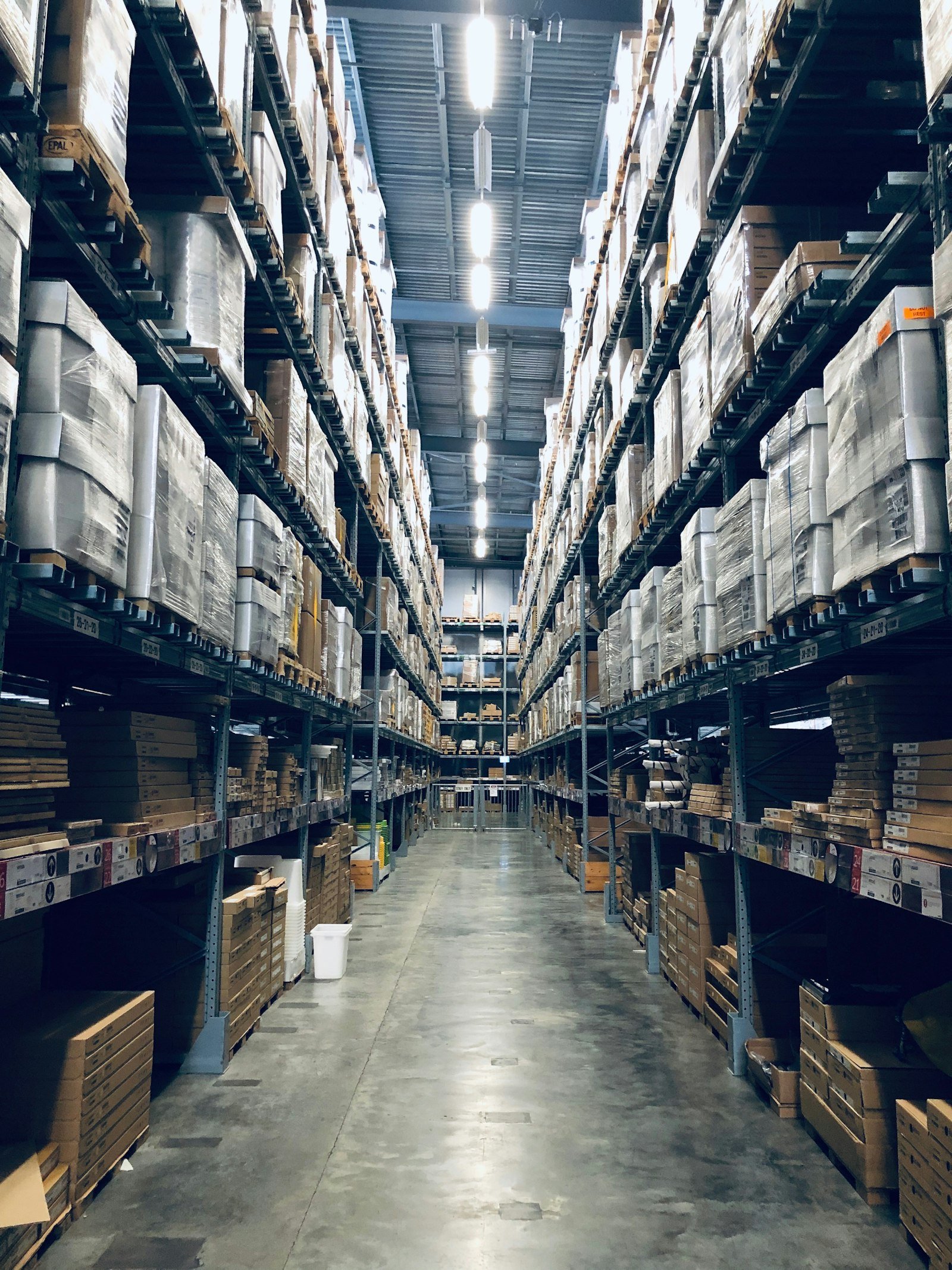 Bodegas y parques industriales